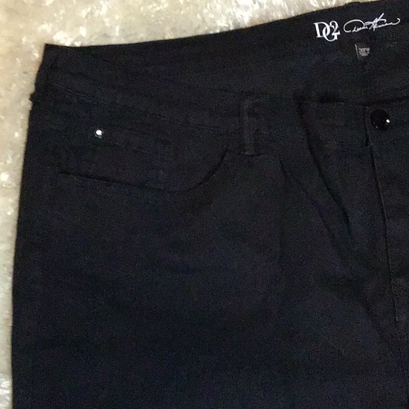 28 words DG2 women’s stretch denim capri 28WP NWT IN BLACK, plus size - Picture 5 of 12
